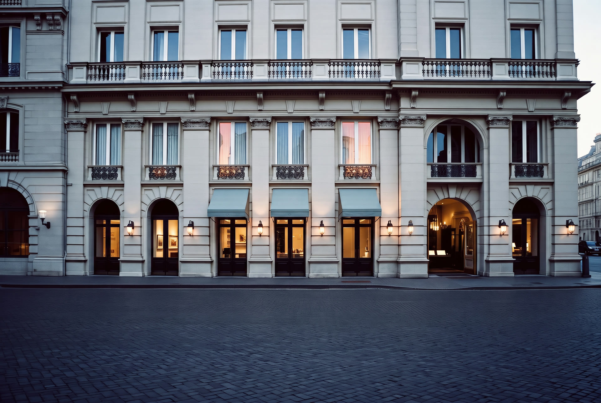 Facade 12 place Vendome, Paris - Maison Halcyon
